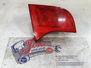 Gebruikte Achterlicht links Audi A4 Avant (B7) 2.0 TDI 16V Prijs op aanvraag aangeboden door Autodemontage Joko B.V.