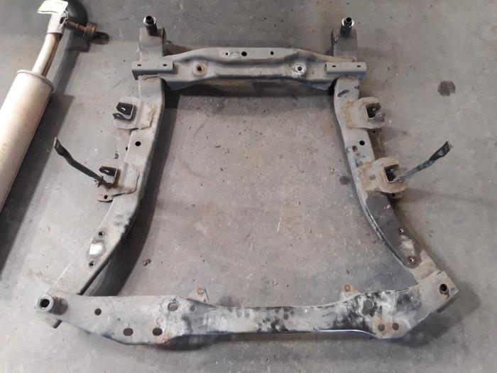 Subframe van een Dacia Duster (HS) 1.6 16V 2011