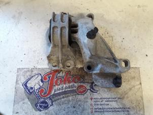 Gebruikte Motorsteun Dacia Duster (HS) 1.6 16V Prijs op aanvraag aangeboden door Autodemontage Joko B.V.