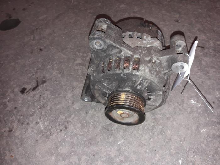 Gebruikte Dynamo Volvo 850 Estate 2.5i 10V Prijs op aanvraag aangeboden door Autodemontage Joko B.V.
