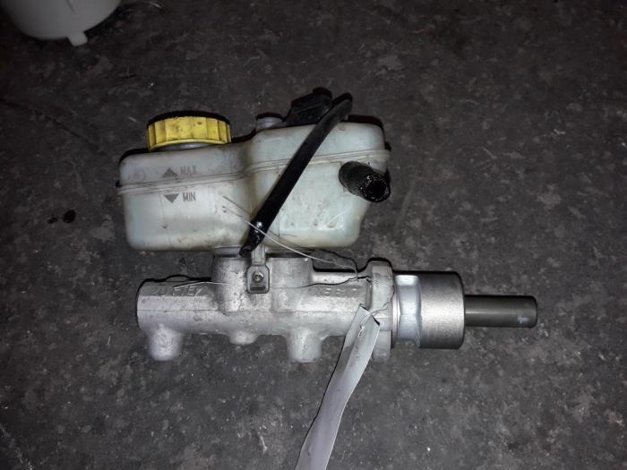 Gebruikte Hoofdremcilinder Volkswagen Polo IV (9N1/2/3) 1.2 12V Prijs op aanvraag aangeboden door Autodemontage Joko B.V.