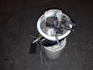 Gebruikte Brandstofpomp Elektrisch Volkswagen Polo IV (9N1/2/3) 1.2 12V Prijs op aanvraag aangeboden door Autodemontage Joko B.V.