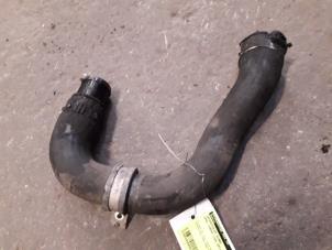 Gebruikte Intercooler Slang Opel Corsa D 1.3 CDTi 16V ecoFLEX Prijs op aanvraag aangeboden door Autodemontage Joko B.V.