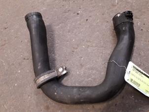 Gebruikte Intercooler Slang Opel Corsa D 1.3 CDTi 16V ecoFLEX Prijs op aanvraag aangeboden door Autodemontage Joko B.V.