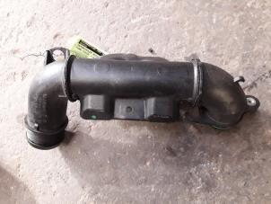 Gebruikte Intercooler Buis Ford Focus 2 Wagon 1.6 TDCi 16V 110 Prijs op aanvraag aangeboden door Autodemontage Joko B.V.