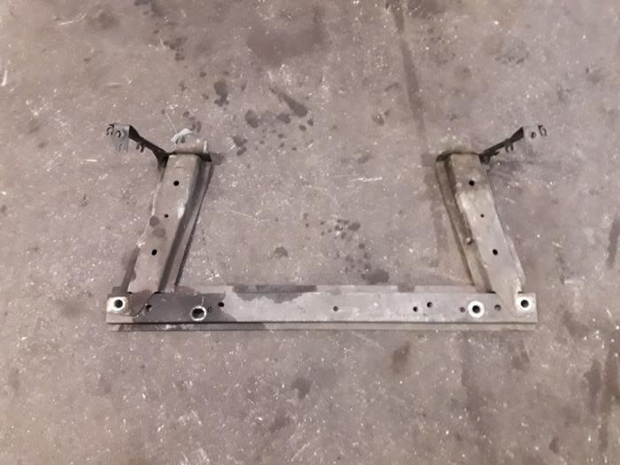 Gebruikte Subframe Renault Scénic II (JM) 2.0 16V Prijs op aanvraag aangeboden door Autodemontage Joko B.V.