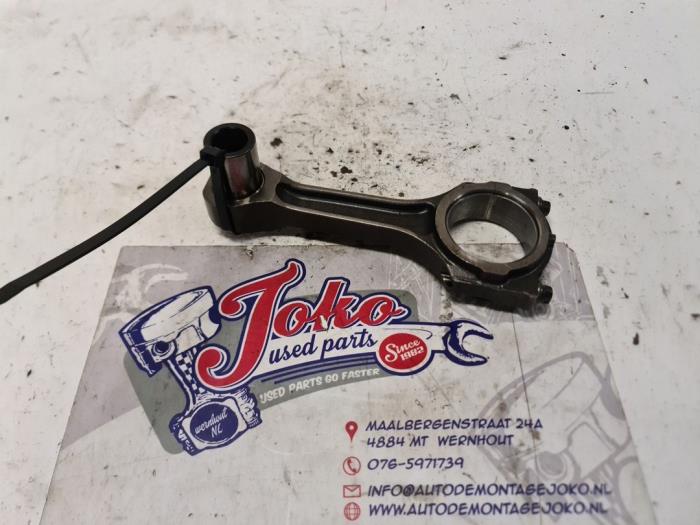 Gebruikte Drijfstang Ford Transit 2.2 TDCi 16V Prijs op aanvraag aangeboden door Autodemontage Joko B.V.
