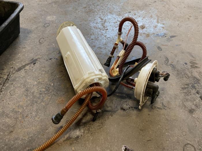 Gebruikte Tank element Pomp Audi A8 (D3) 4.2 V8 40V Quattro Prijs op aanvraag aangeboden door Autodemontage Joko B.V.