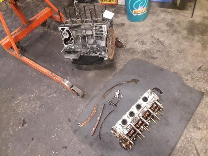Gebruikte Motor Honda CR-V (RD5/6/7/8) 2.0i 16V VTEC Prijs op aanvraag aangeboden door Autodemontage Joko B.V.