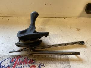 Gebruikte Schakelmechaniek BMW 1 serie (E87/87N) 118i 16V Prijs op aanvraag aangeboden door Autodemontage Joko B.V.