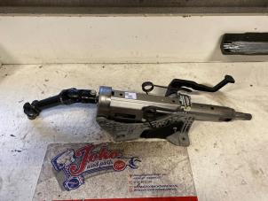Gebruikte Stuurkolom compleet Opel Astra J (PC6/PD6/PE6/PF6) 1.6 CDTI 16V Prijs op aanvraag aangeboden door Autodemontage Joko B.V.