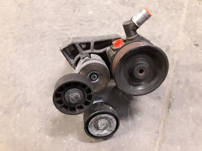 Gebruikte Servopomp Fiat Ducato (250) 2.3 D 130 Multijet Prijs op aanvraag aangeboden door Autodemontage Joko B.V.