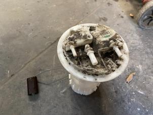 Gebruikte Tank element Pomp Peugeot 208 I (CA/CC/CK/CL) 1.4 HDi Prijs op aanvraag aangeboden door Autodemontage Joko B.V.