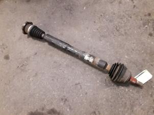 Gebruikte Homokineetas rechts-voor Volkswagen Golf IV (1J1) 2.3 V5 GTI Prijs op aanvraag aangeboden door Autodemontage Joko B.V.