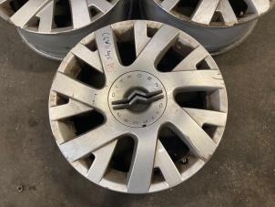 Gebruikte Velg Citroen C4 Coupé (LA) 1.6 16V Prijs op aanvraag aangeboden door Autodemontage Joko B.V.