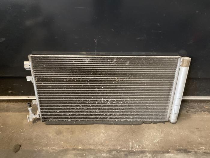 Gebruikte Airco Condensor Renault Megane III Coupe (DZ) 2.0 16V CVT Prijs op aanvraag aangeboden door Autodemontage Joko B.V.