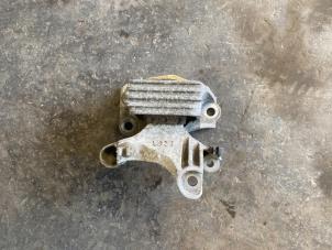 Gebruikte Motorrubber Renault Megane III Coupe (DZ) 2.0 16V CVT Prijs op aanvraag aangeboden door Autodemontage Joko B.V.