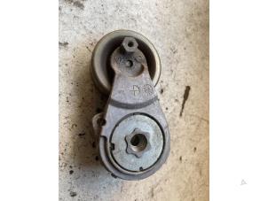 Gebruikte Spanner multiriem Renault Megane III Coupe (DZ) 2.0 16V CVT Prijs op aanvraag aangeboden door Autodemontage Joko B.V.