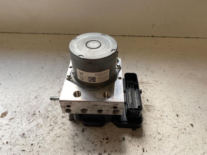 Gebruikte ABS Computer Citroen C5 Aircross I (A4/AC/AJ/AR) 1.2 e-THP PureTech 130 Prijs op aanvraag aangeboden door Autodemontage Joko B.V.