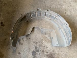 Gebruikte Slijkweerder Citroen C5 Aircross I (A4/AC/AJ/AR) 1.2 e-THP PureTech 130 Prijs op aanvraag aangeboden door Autodemontage Joko B.V.