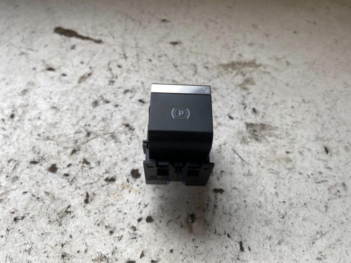 Handrem schakelaar van een Citroën C5 Aircross I (A4/AC/AJ/AR) 1.2 e-THP PureTech 130 2019