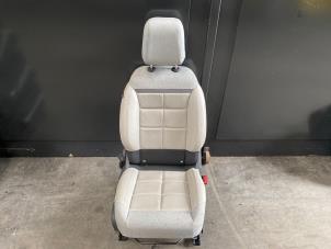 Gebruikte Stoel rechts Citroen C5 Aircross I (A4/AC/AJ/AR) 1.2 e-THP PureTech 130 Prijs op aanvraag aangeboden door Autodemontage Joko B.V.