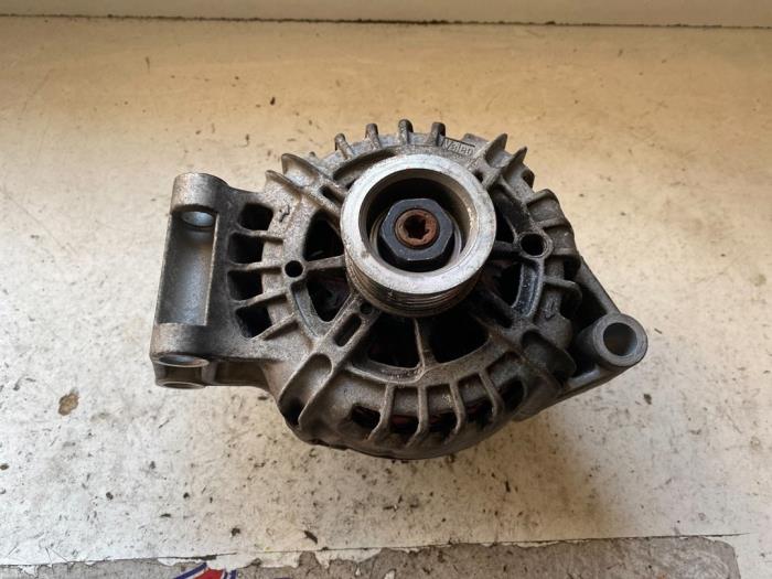Dynamo van een Ford Focus 3 1.6 Ti-VCT 16V 125 2011