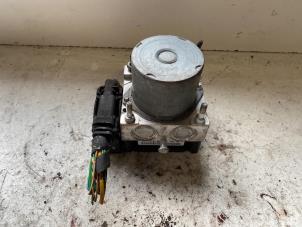 Gebruikte Computer ABS Citroen C4 Berline (LC) 1.4 16V Prijs op aanvraag aangeboden door Autodemontage Joko B.V.