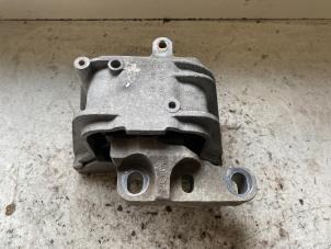 Gebruikte Motorsteun Skoda Octavia Combi (1Z5) 1.6 MPI Prijs op aanvraag aangeboden door Autodemontage Joko B.V.