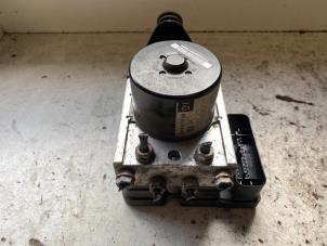 Gebruikte ABS Pomp Skoda Octavia Combi (1Z5) 1.6 MPI Prijs op aanvraag aangeboden door Autodemontage Joko B.V.