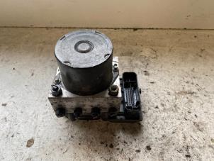 Gebruikte ABS Pomp Skoda Fabia (6Y2) 1.4i 16V Prijs op aanvraag aangeboden door Autodemontage Joko B.V.