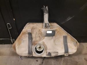 Gebruikte Tank Opel Vectra B (36) 1.8 16V Ecotec Prijs op aanvraag aangeboden door Autodemontage Joko B.V.