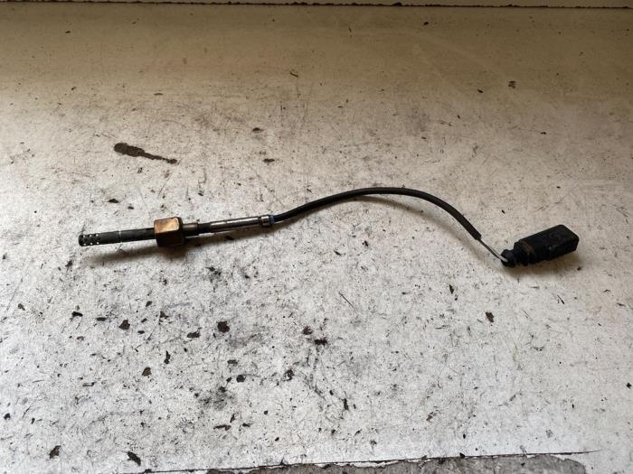 Gebruikte Uitlaat temperatuursensor Volkswagen Golf V (1K1) 1.6 FSI 16V Prijs op aanvraag aangeboden door Autodemontage Joko B.V.
