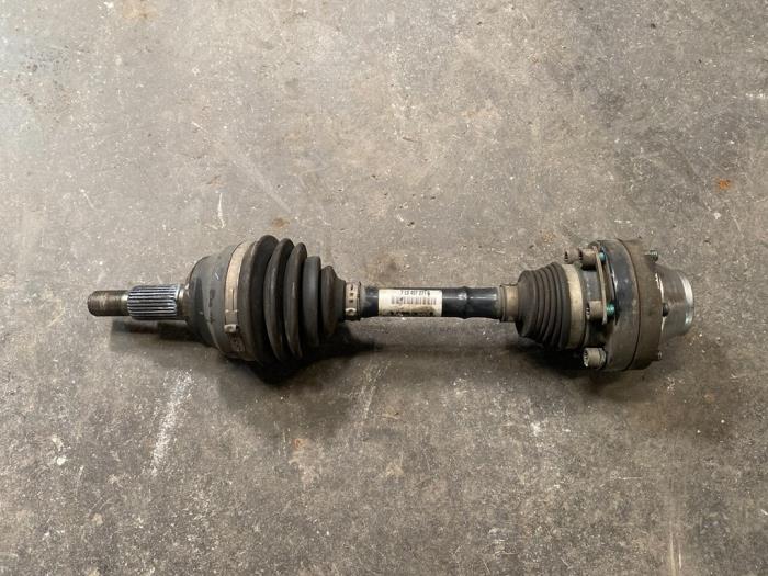 Gebruikte Steekas links-voor Volkswagen Touareg (7LA/7L6) 3.2 V6 24V Prijs op aanvraag aangeboden door Autodemontage Joko B.V.