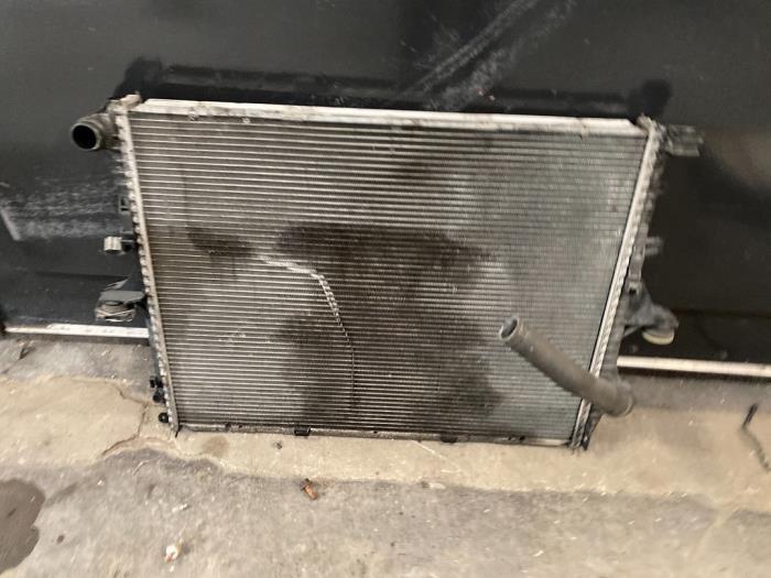 Gebruikte Radiateur Volkswagen Touareg (7LA/7L6) 3.2 V6 24V Prijs op aanvraag aangeboden door Autodemontage Joko B.V.