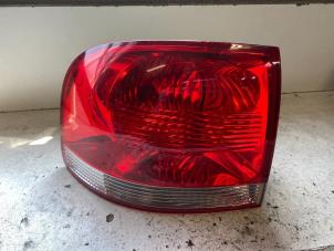 Gebruikte Achterlicht links Volkswagen Touareg (7LA/7L6) 3.2 V6 24V Prijs op aanvraag aangeboden door Autodemontage Joko B.V.