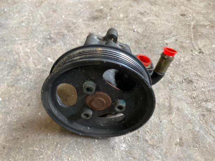 Gebruikte Servopomp Volkswagen Touareg (7LA/7L6) 3.2 V6 24V Prijs op aanvraag aangeboden door Autodemontage Joko B.V.