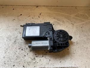 Gebruikte Motor electrisch raam Volkswagen Touareg (7LA/7L6) 3.2 V6 24V Prijs op aanvraag aangeboden door Autodemontage Joko B.V.