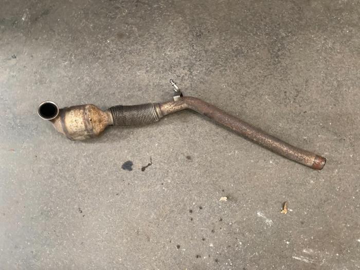 Gebruikte Roetfilter Volkswagen Passat Variant (3C5) 1.9 TDI Prijs op aanvraag aangeboden door Autodemontage Joko B.V.