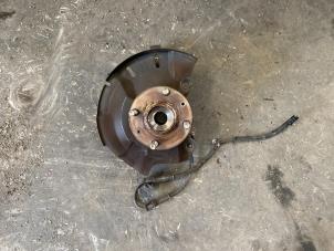 Gebruikte Fusee rechts-voor Kia Rio III (UB) 1.2 CVVT 16V Prijs op aanvraag aangeboden door Autodemontage Joko B.V.