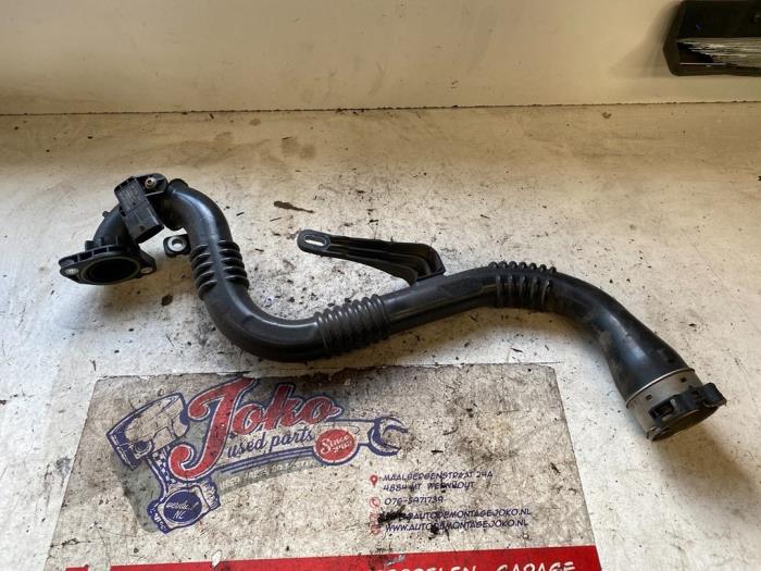 Gebruikte Intercooler Buis Nissan Juke (F15) 1.2 DIG-T 16V Prijs op aanvraag aangeboden door Autodemontage Joko B.V.