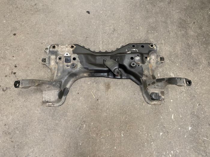 Gebruikte Subframe Ford Focus 1 1.6 16V Prijs op aanvraag aangeboden door Autodemontage Joko B.V.