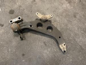 Gebruikte Draagarm onder rechts-voor BMW Mini One/Cooper (R50) 1.6 16V One Prijs op aanvraag aangeboden door Autodemontage Joko B.V.