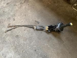 Gebruikte Schakelmechaniek Toyota Yaris II (P9) 1.0 12V VVT-i Prijs op aanvraag aangeboden door Autodemontage Joko B.V.