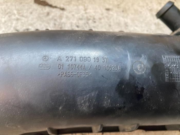 Intercooler Buis van een Mercedes-Benz C (W204) 1.8 C-200K 16V 2007