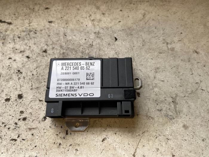 Gebruikte Brandstofpomp module Mercedes C (W204) 1.8 C-200K 16V Prijs op aanvraag aangeboden door Autodemontage Joko B.V.