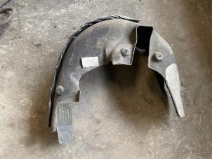 Gebruikte Slijkweerder Mercedes C (W204) 1.8 C-200K 16V Prijs op aanvraag aangeboden door Autodemontage Joko B.V.