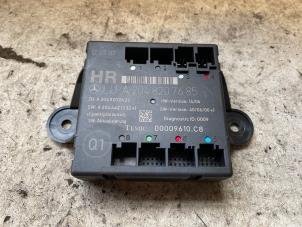 Gebruikte Deur module Mercedes C (W204) 1.8 C-200K 16V Prijs op aanvraag aangeboden door Autodemontage Joko B.V.