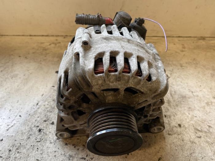 Gebruikte Dynamo Ford Fiesta 6 (JA8) 1.6 TDCi 16V 95 Prijs op aanvraag aangeboden door Autodemontage Joko B.V.