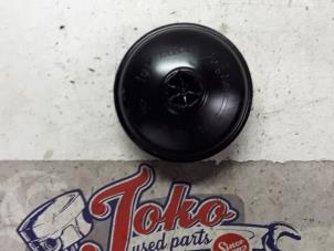 Gebruikte Oliefilter deksel Nissan Juke (F15) 1.2 DIG-T 16V Prijs op aanvraag aangeboden door Autodemontage Joko B.V.